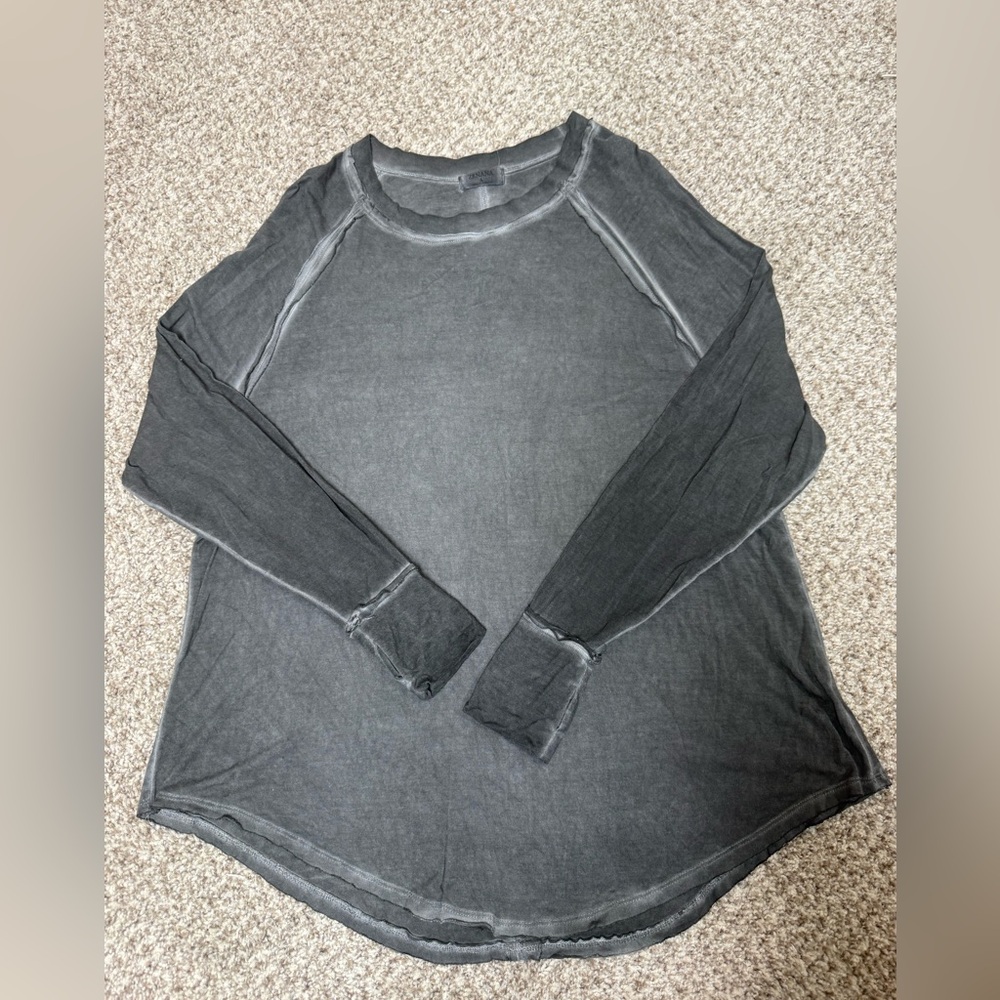 Zenana Outfitters Heather Gray Top